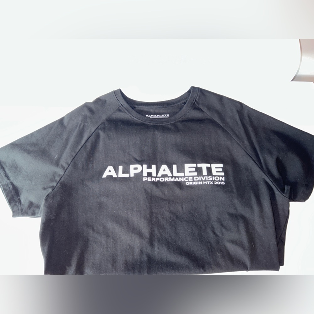 Alphalete men’s 2015 shirt